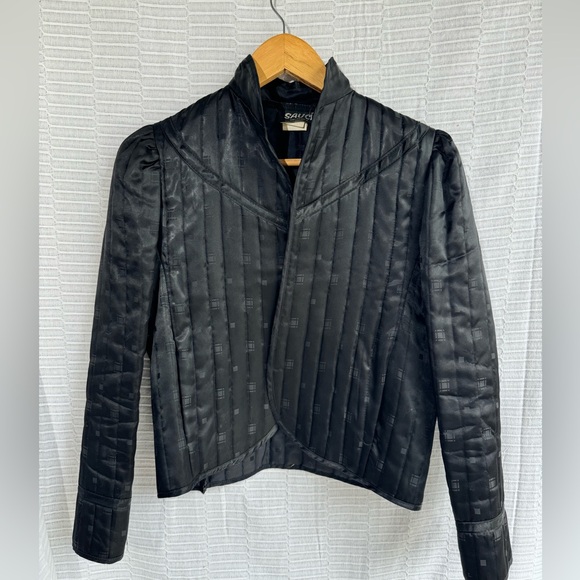 perfect 60's-70s quilted vintage jacket to make any day feel special. Size small - Picture 1 of 5